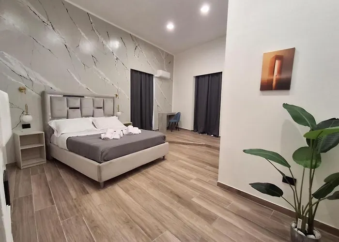 Affittacamere Palace Ecce Hom0 Napoli